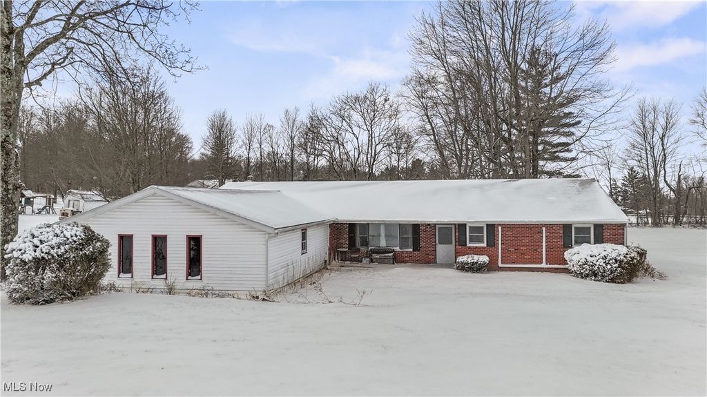 Photo of 1104 Lexington Ontario Road, Mansfield, OH 44903 (MLS # 5181913)
