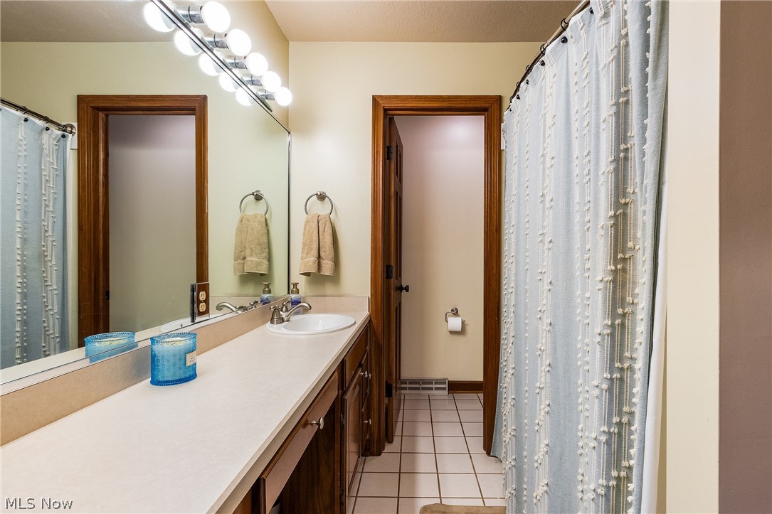 L D Dev Co Inc 01 - Residential