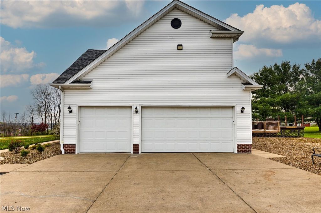 Photo of 935 Paulin Road, Poland, OH 44514 (MLS # 5202567)