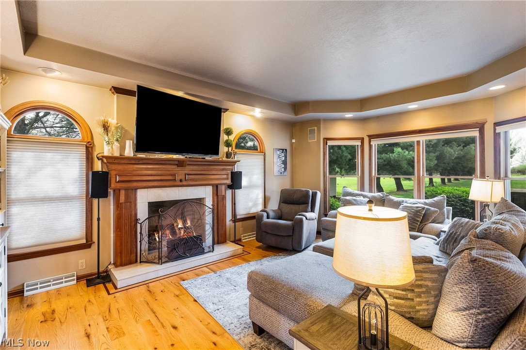 L D Dev Co Inc 01 - Residential