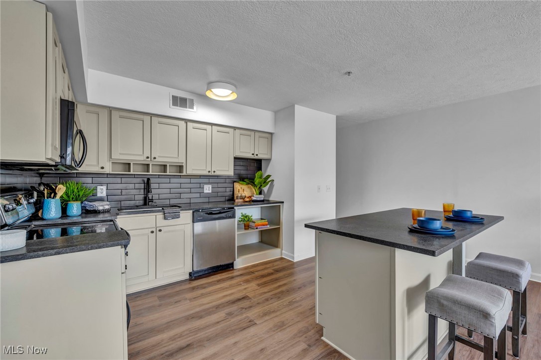 2222 Detroit Avenue #503, Cleveland, Ohio image 16
