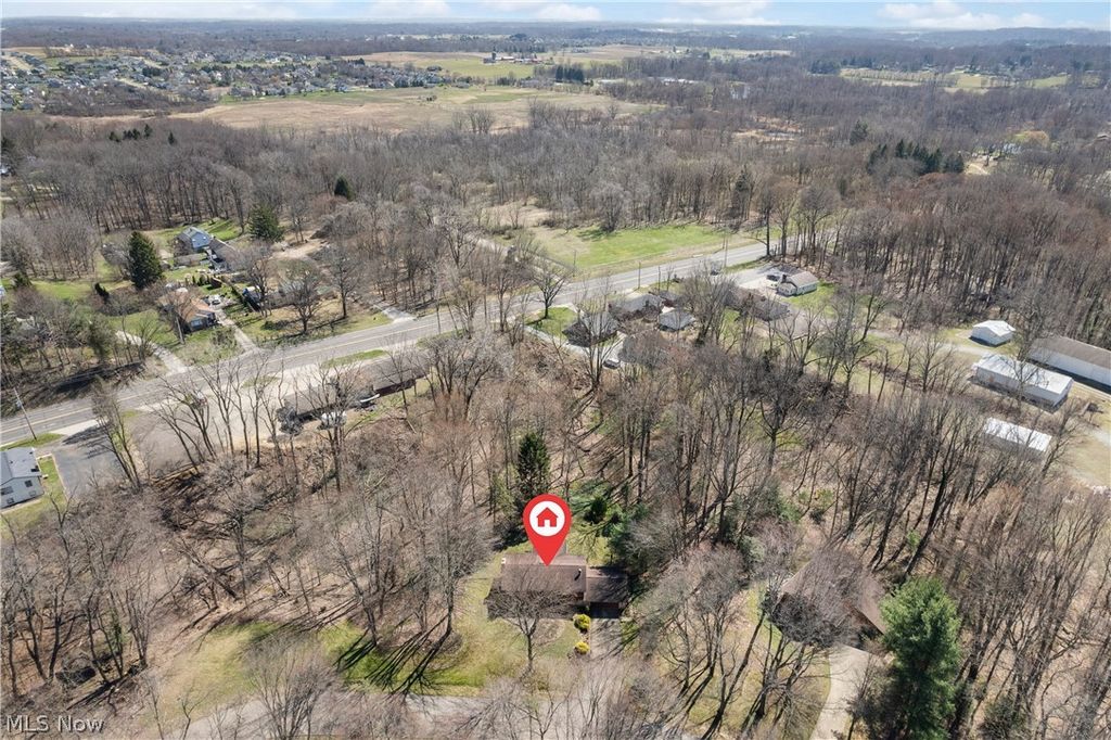 Photo of 3586 Leafland Street NW, Uniontown, OH 44685 (MLS # 5196681)