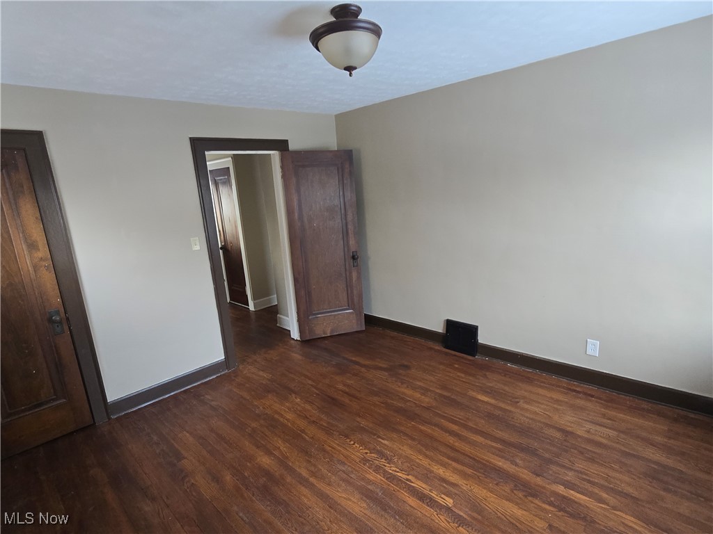 Meadowbrook Land Cos Cedar Ta - Residential