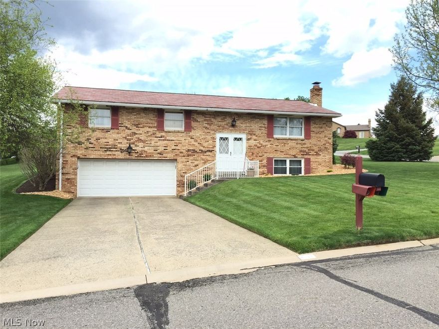 SPACIOUS HOME WITH BEAUTIFUL YARD.. EAT-IN KITCHEN WITH FORMAL DINING ROOM, NICE SIZE LIVING ROOM, ALL ELECTRIC HOME,PATIO IN BACK. ROOF IS APPROX 12 YRS OLD,1 OWNER.