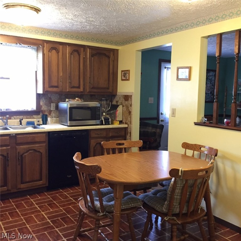 Country Club Hills - Residential