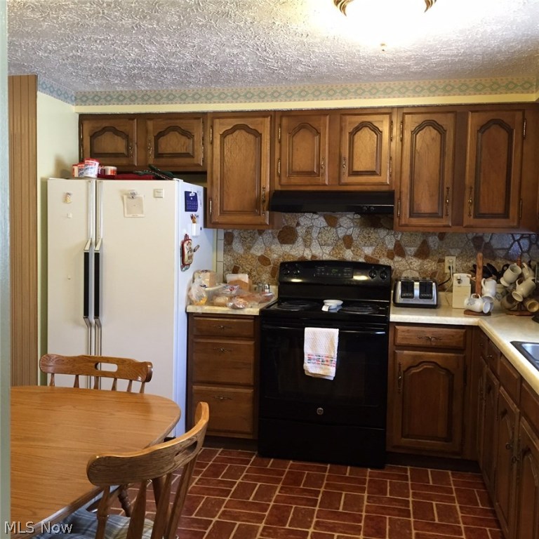 Country Club Hills - Residential