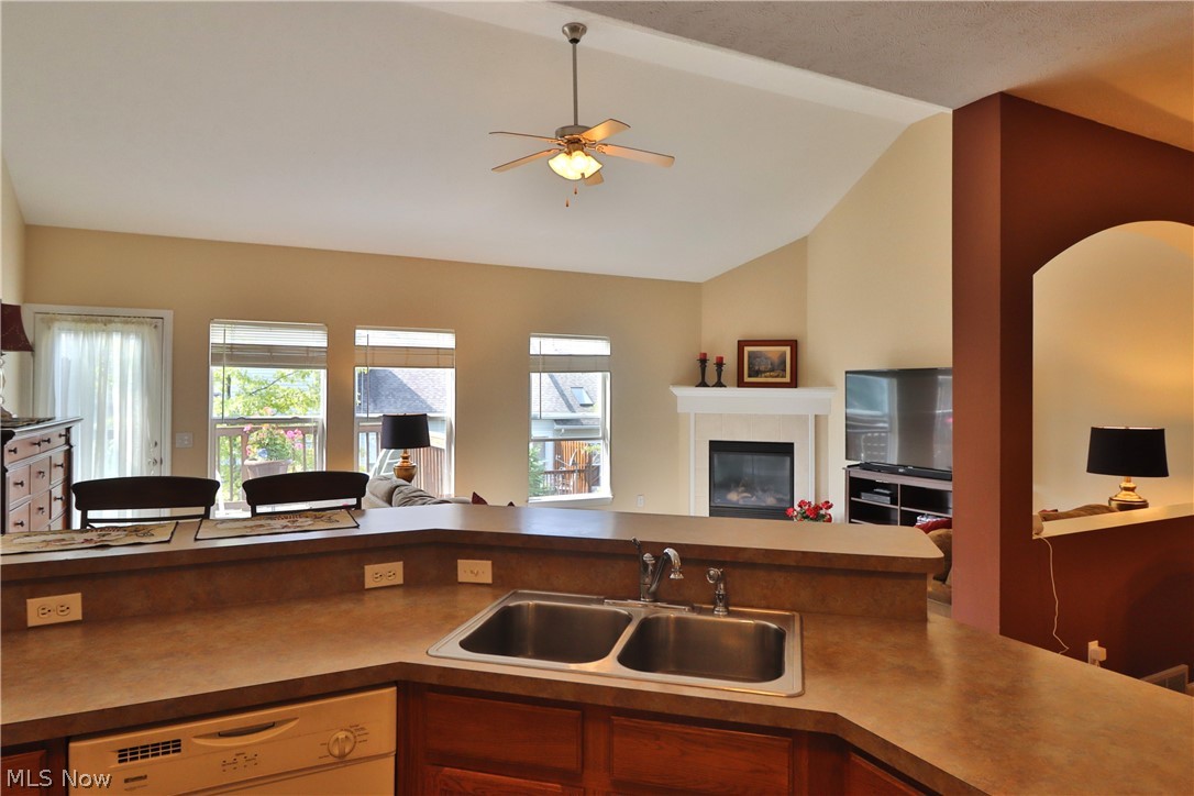 Easton Crk Condo Ph 2 - Residential