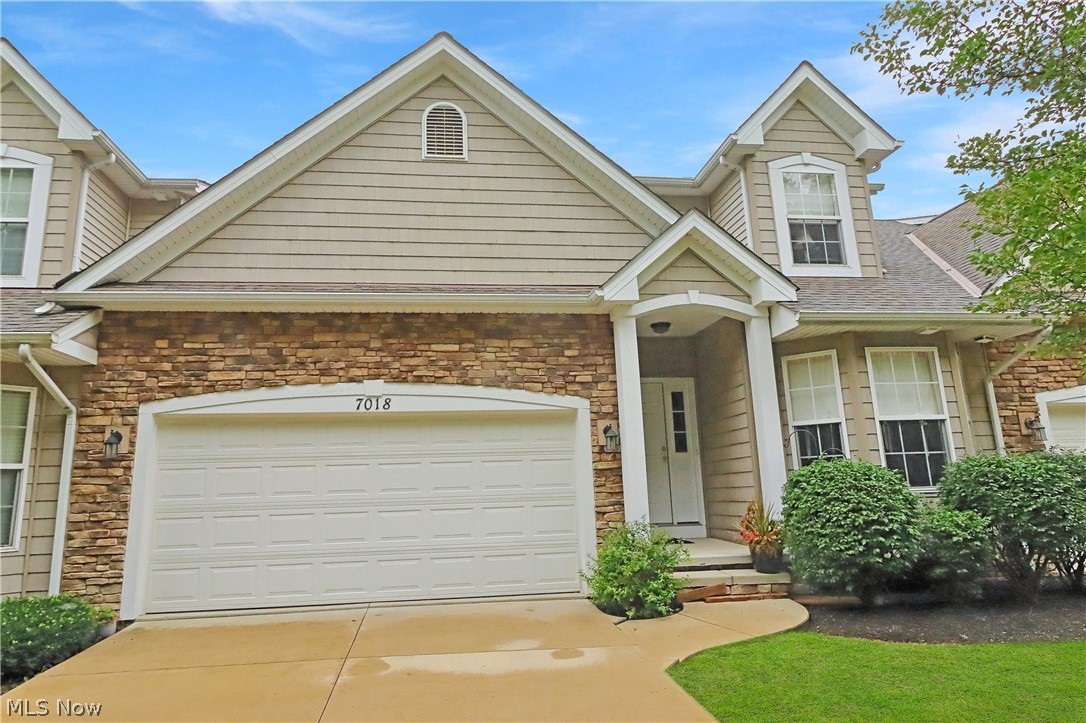 Easton Crk Condo Ph 2 - Residential