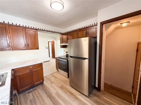 Tiny photo for 971 Learidge Road, Cleveland, OH 44124 (MLS # 5239394)