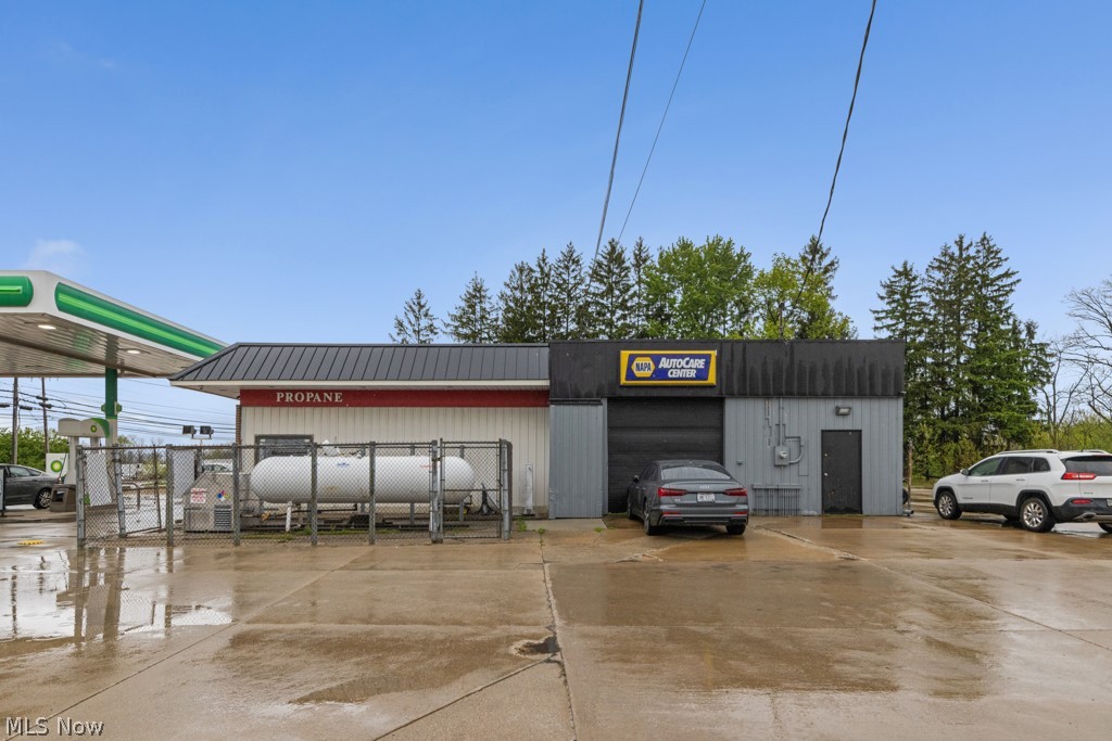 2155 Pearl Road