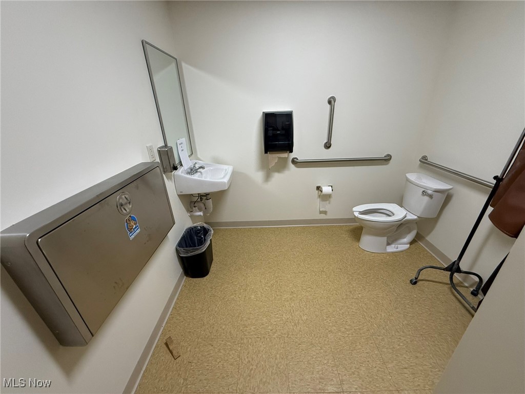 Dover - Commercial Sale