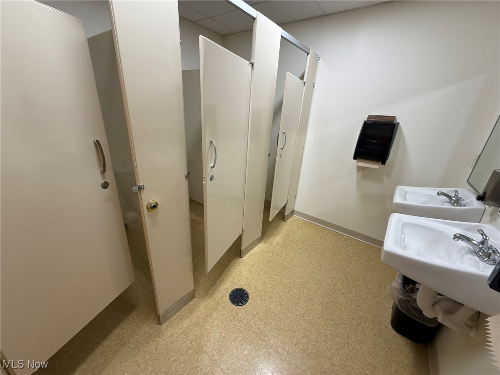 Dover - Commercial Sale