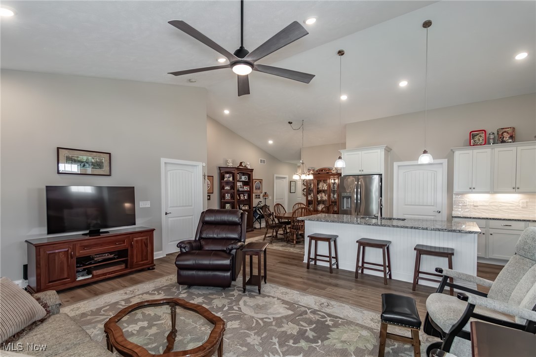 Hygrove Villas Condo - Residential