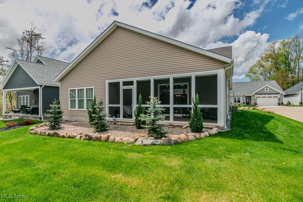 Hygrove Villas Condo - Residential