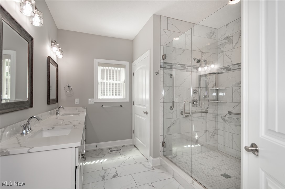 Hygrove Villas Condo - Residential