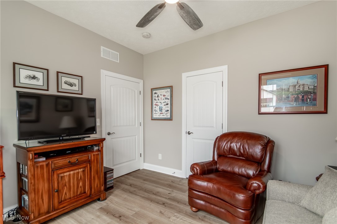 Hygrove Villas Condo - Residential