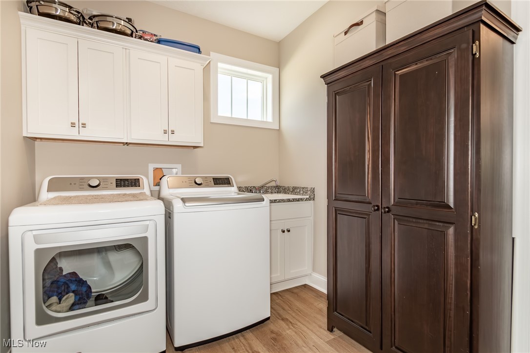 Hygrove Villas Condo - Residential