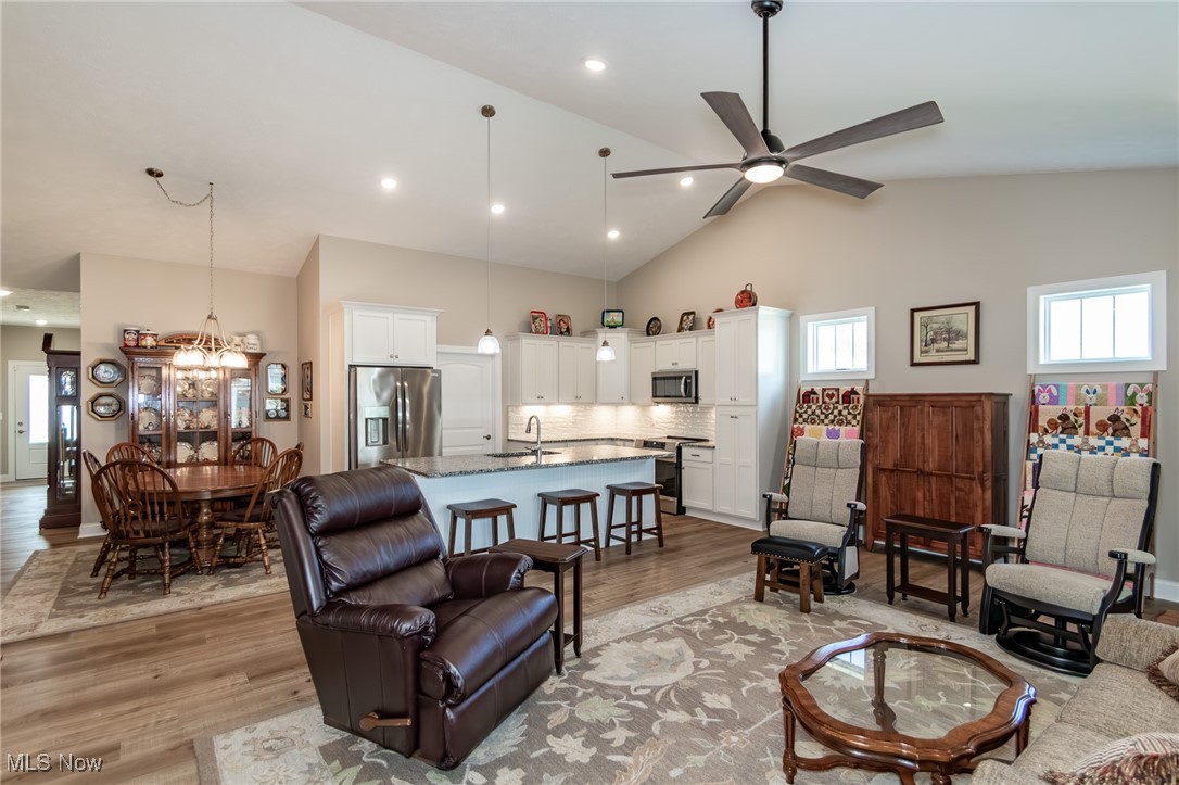 Hygrove Villas Condo - Residential