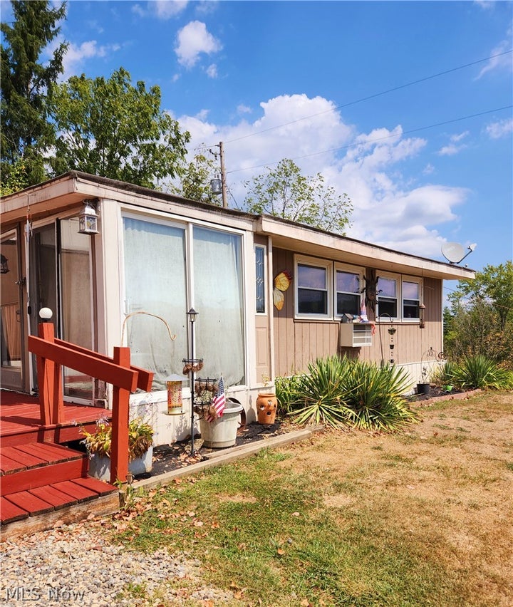 Photo 1 of 21 — 23516 Hideaway Drive, Senecaville, OH 43780