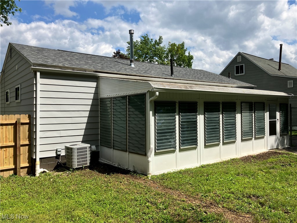 476 Rutland Avenue, Akron, Ohio image 6