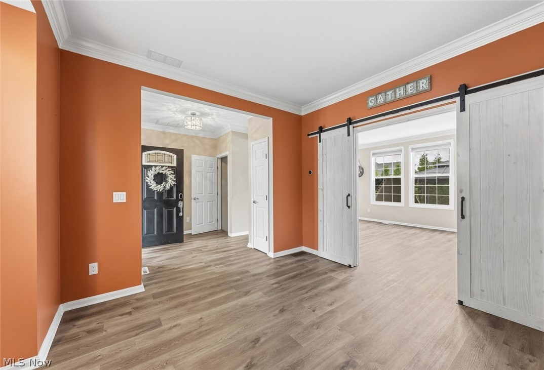 9387 Victoria Lane