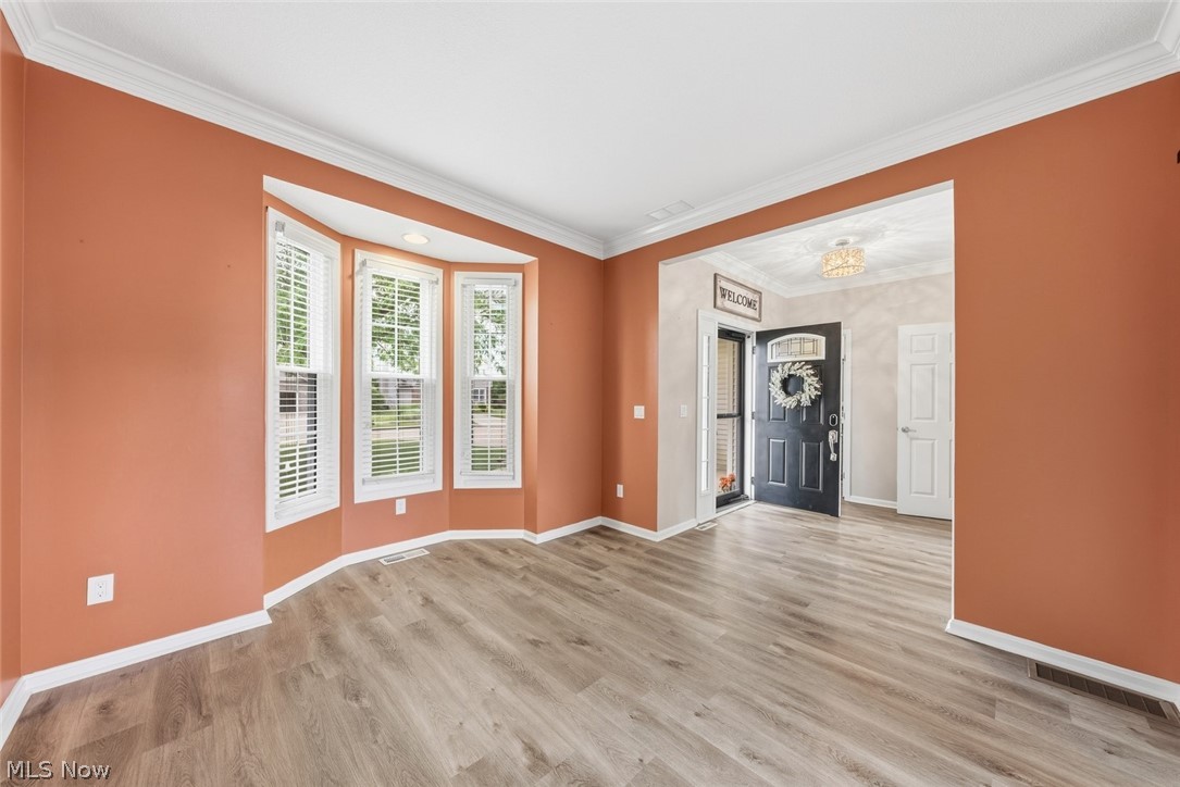 9387 Victoria Lane
