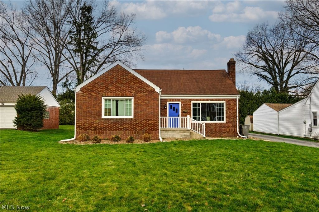 Photo of 3539 Kiowa Drive, Youngstown, OH 44511 (MLS # 5197290)
