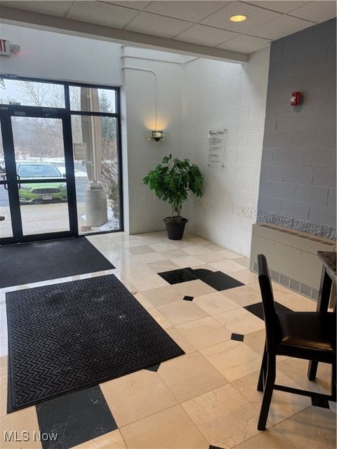 Tiny photo for 822 Kumho Drive #103, Fairlawn, OH 44333 (MLS # 5179019)