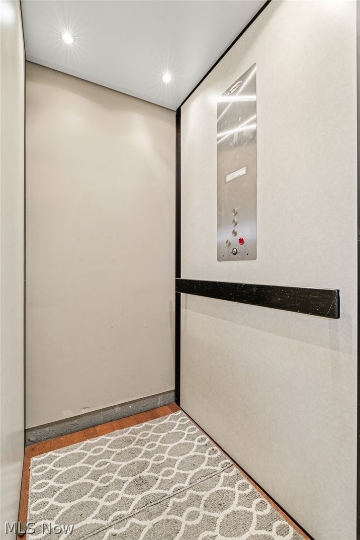 Fountains/Meyers Lake - Residential