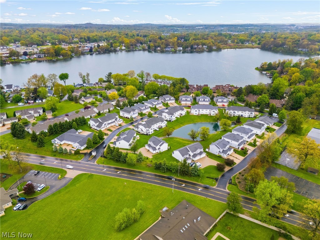Fountains/Meyers Lake - Residential