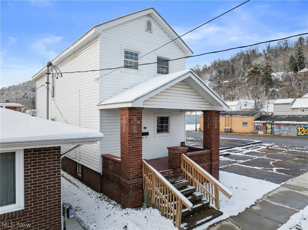 Photo of 523 Union Street, Martins Ferry, OH 43935 (MLS # 5194526)