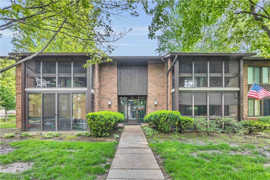 Photo of 22954 Maple Ridge Road #202B, North Olmsted, OH 44070 (MLS # 5194143)