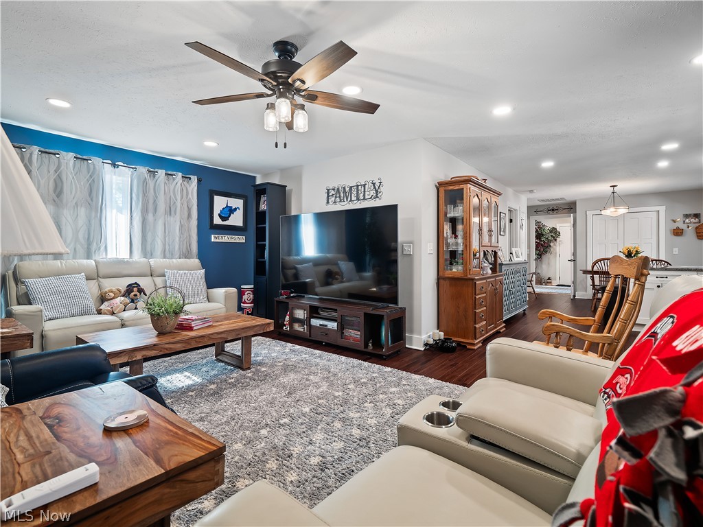 Ledgewood - Residential