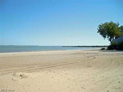 Beach Towne - Residential