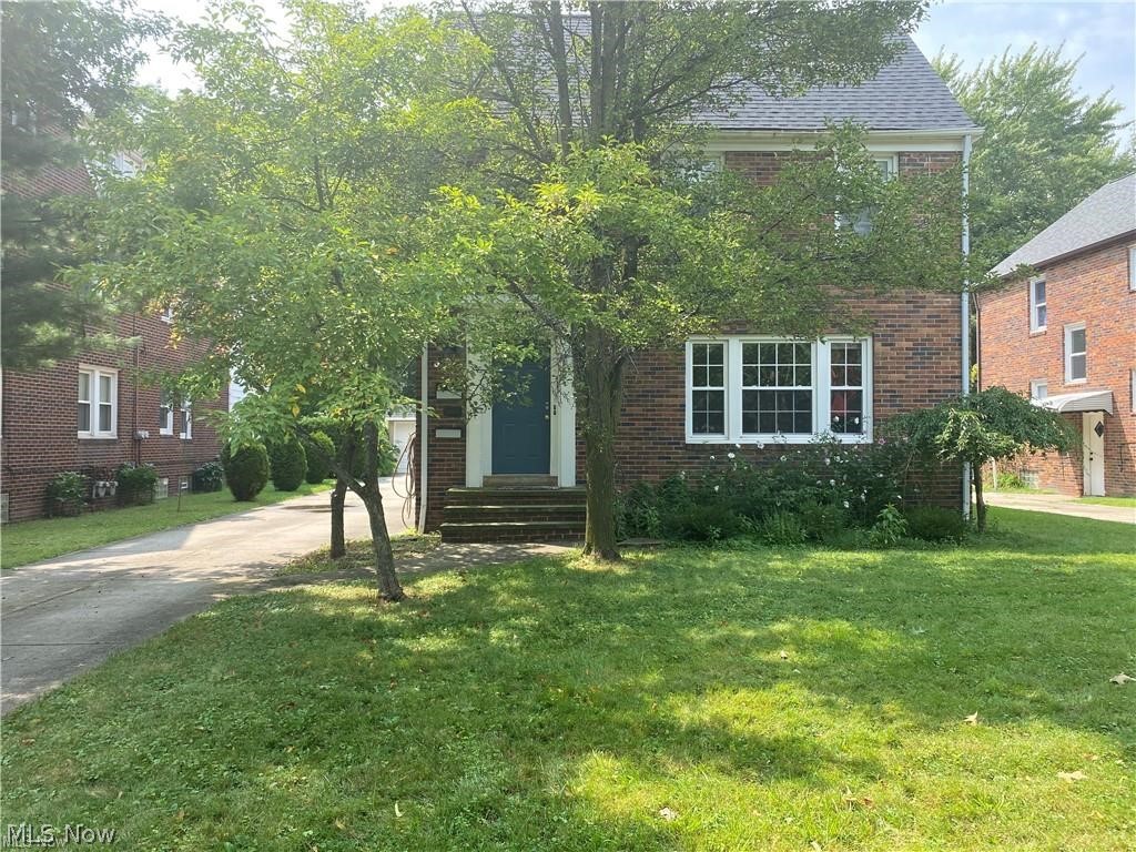 Edward Kneens - Residential Lease