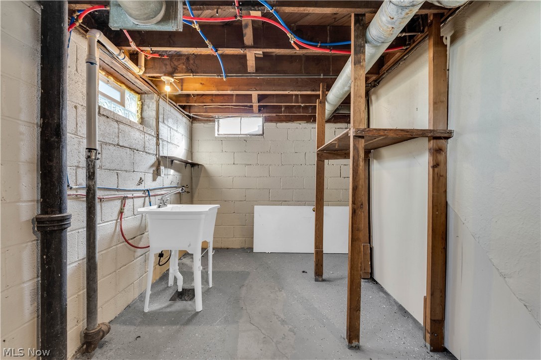 Libby Garden Realty Co - Residential Lease