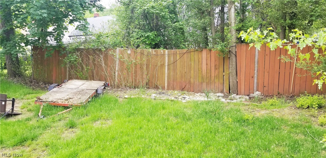 Lee-Harvard Square - Residential