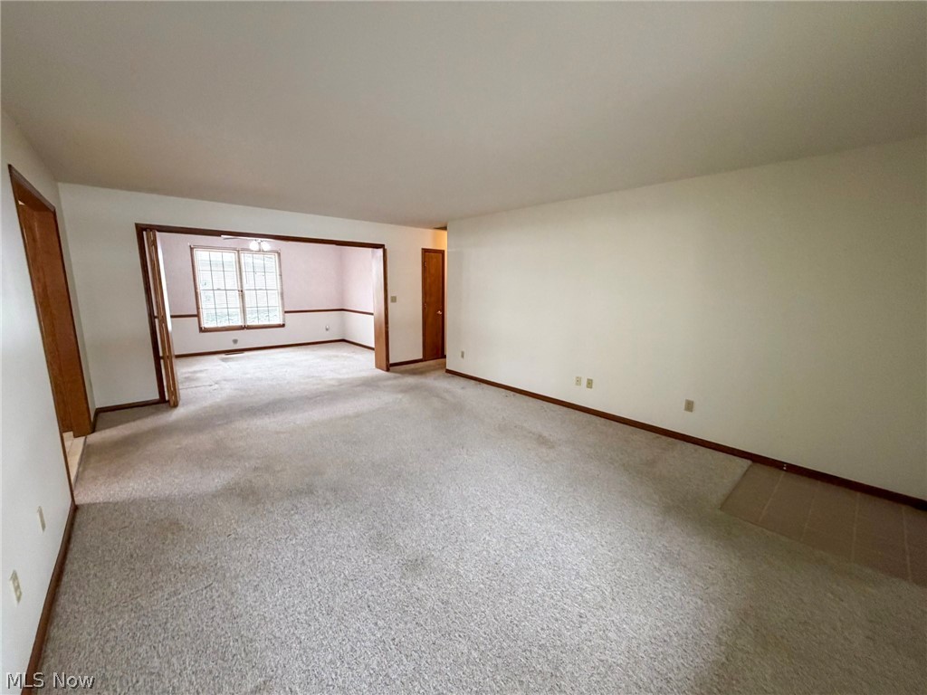 Sunset Knoll Condo - Residential