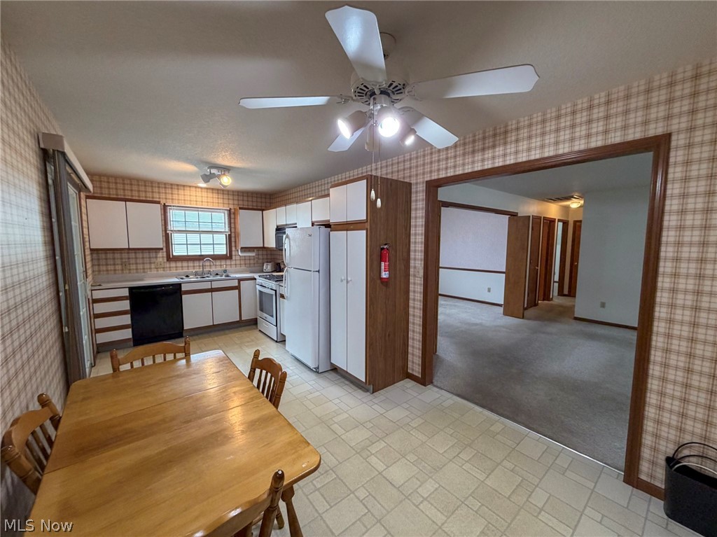 Sunset Knoll Condo - Residential