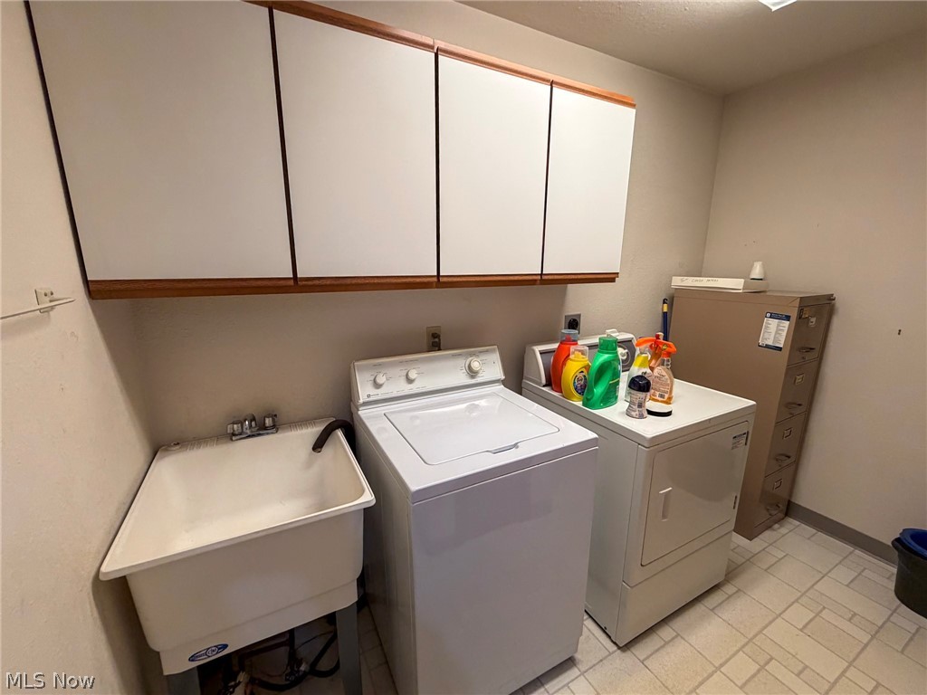 Sunset Knoll Condo - Residential