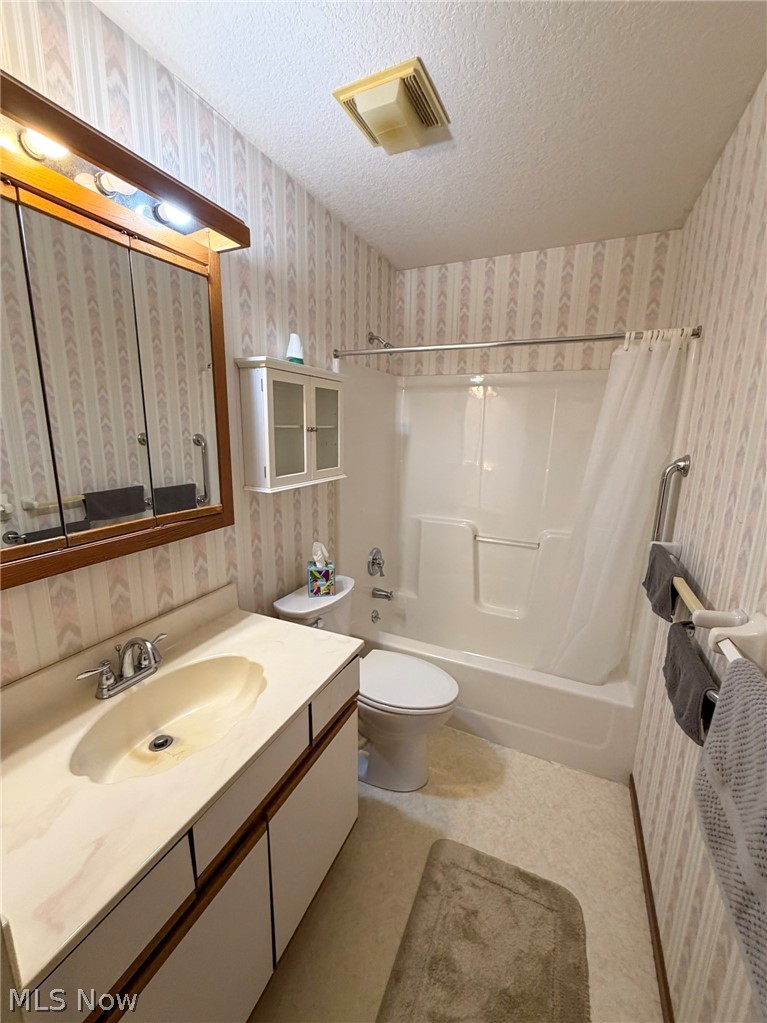 Sunset Knoll Condo - Residential