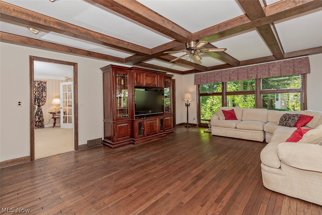 Squires Woods 02 - Residential