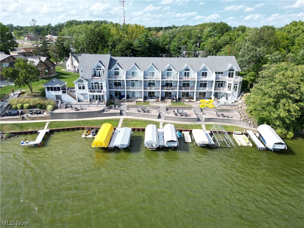 Lakeview Condos - Residential