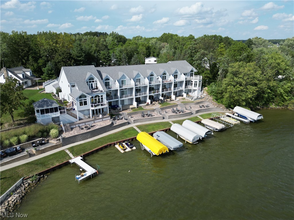 Lakeview Condos - Residential