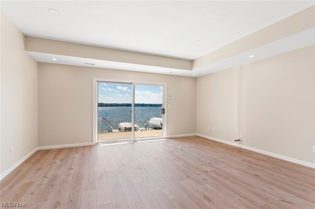 Lakeview Condos - Residential