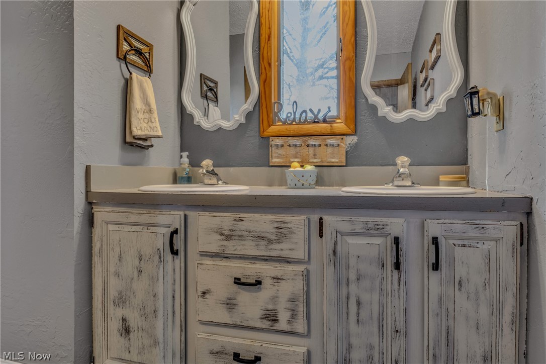 Bond Tr - Residential