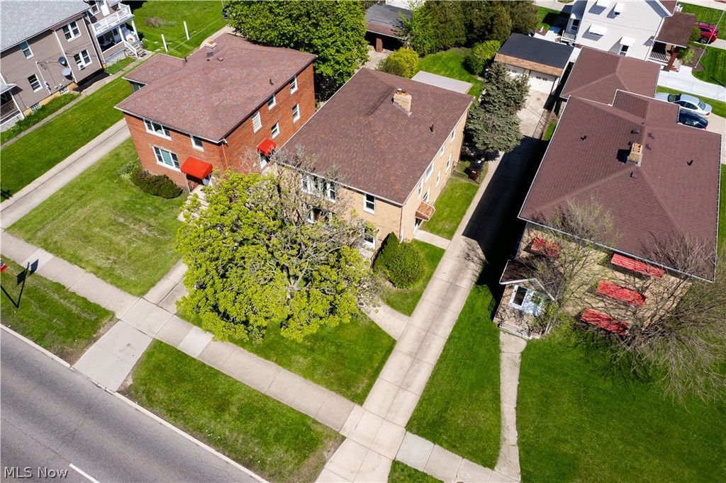 Photo of 5991 Ridge Road, Parma, OH 44129 (MLS # 5204163)