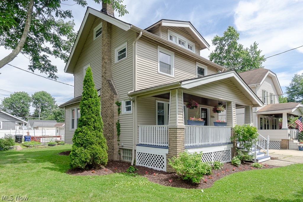 Grand Court - Residential