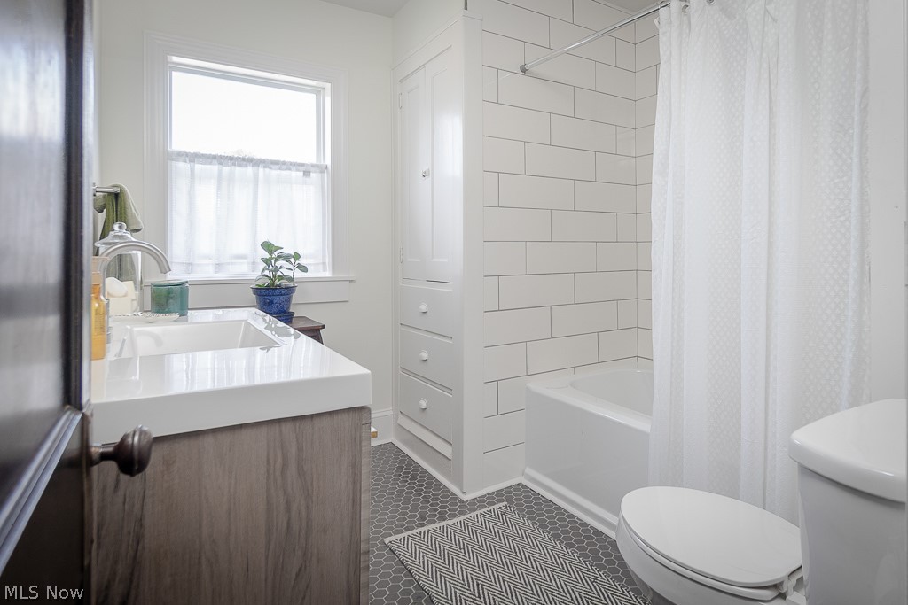 Grand Court - Residential