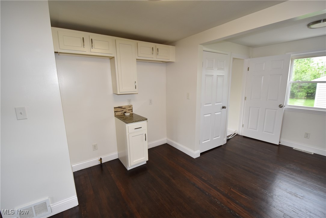 429 N Osborn Avenue, Youngstown, Ohio image 6